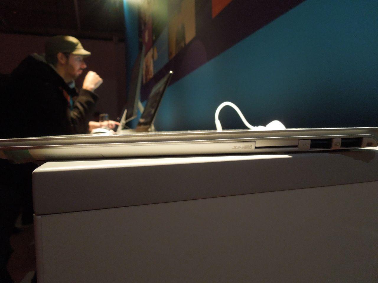 [25/10/2012] Windows 8: Trial-Applikationen lassen sich mit Hilfe eines Programms zu Vollversionen umwandeln (82)