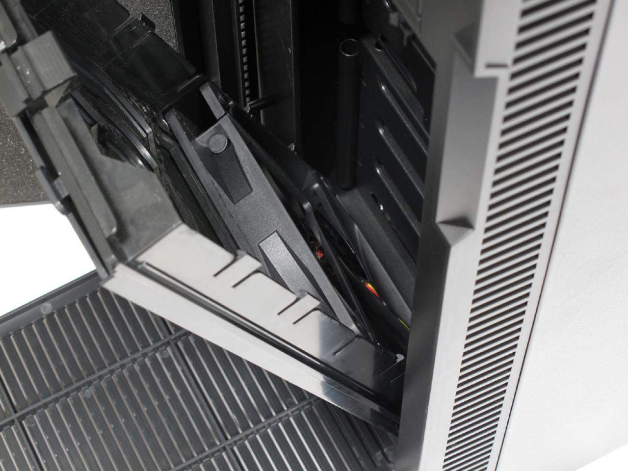 [17/10/2012] Fractal Design Define R4 PCGH-Edition (22)