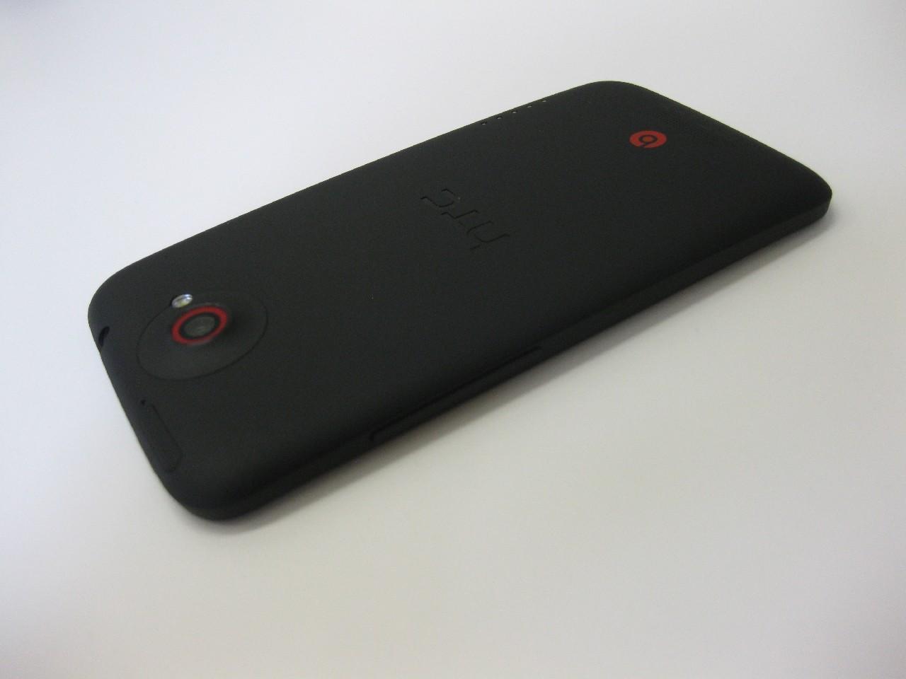 [01/10/2012] HTC One X+ im Hands-on-Test: Neues High-End-Smartphone mit Android 4.1 Jelly Bean und Tegra 3+ (8)
