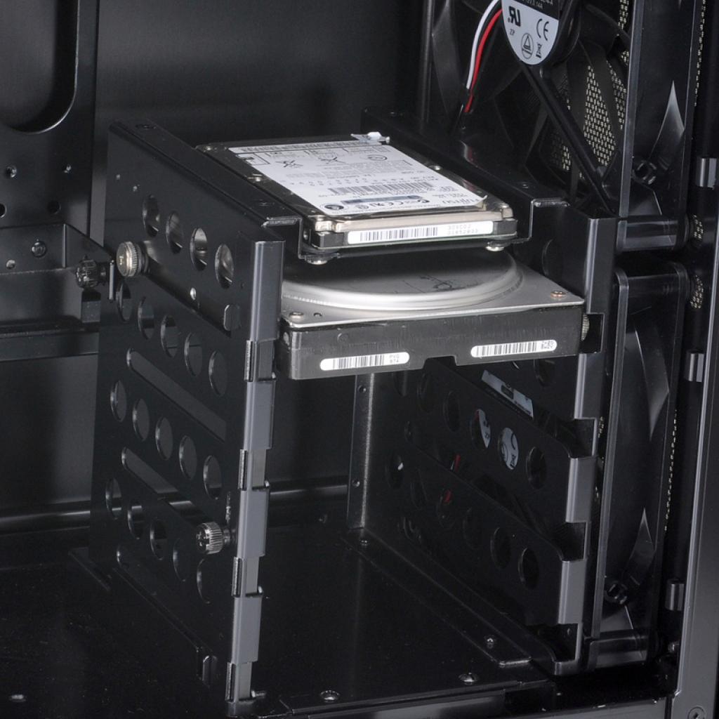[02/10/2012] Lian Li startet weltweiten Modding-Contest zum PC-7H (15)