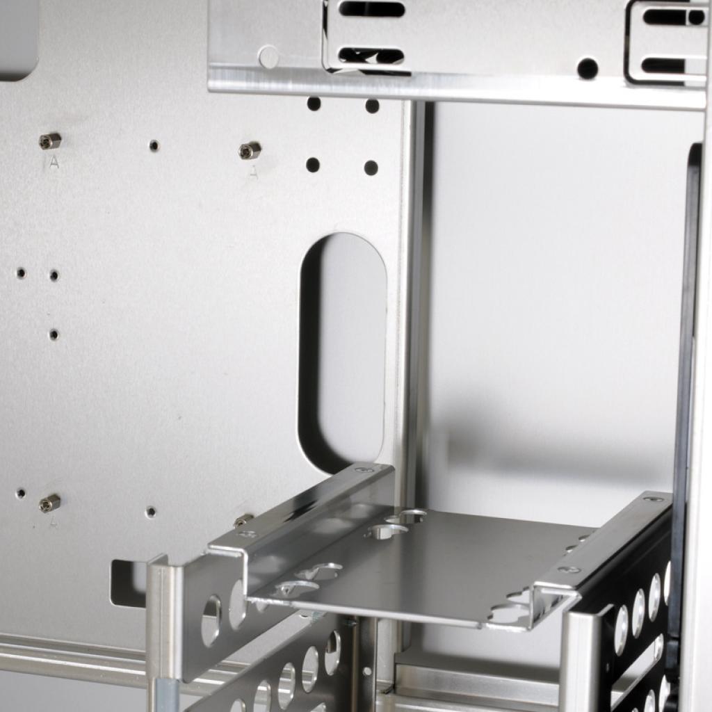 [02/10/2012] Lian Li startet weltweiten Modding-Contest zum PC-7H (25)