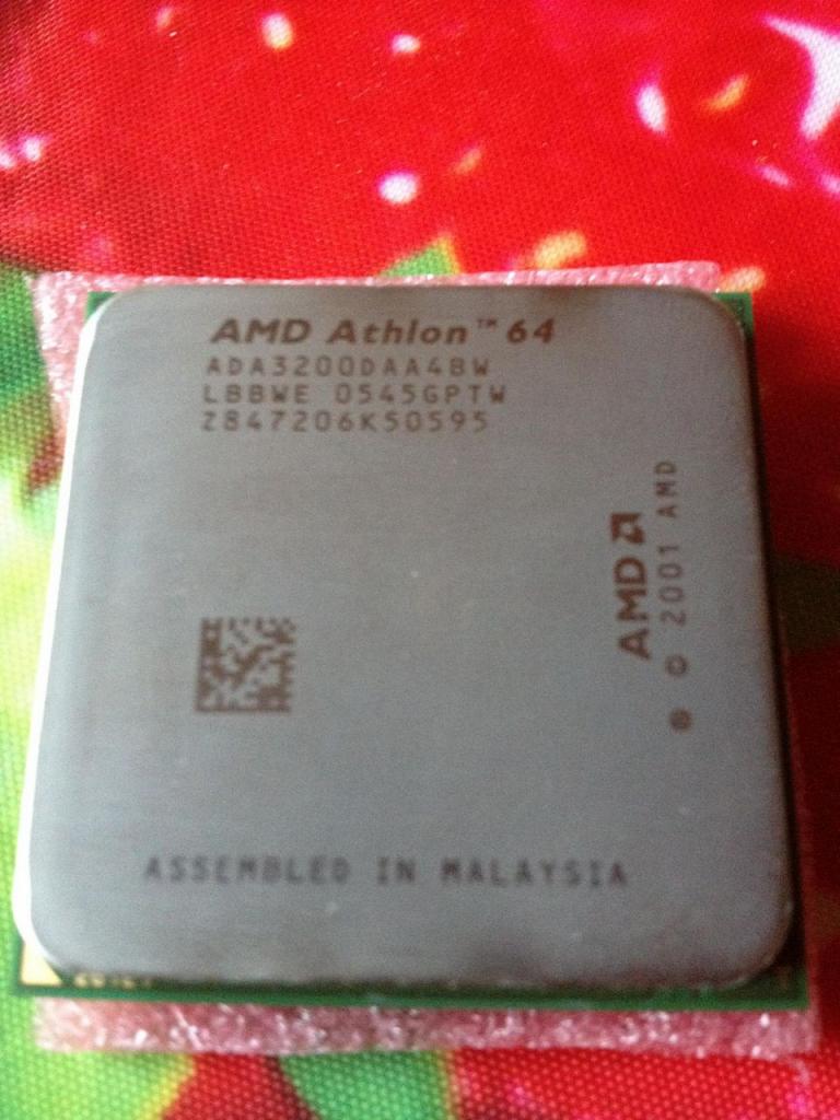 [19/10/2012] Update vom 21.10. mit zerbröseltem CPU-Kern (18)
