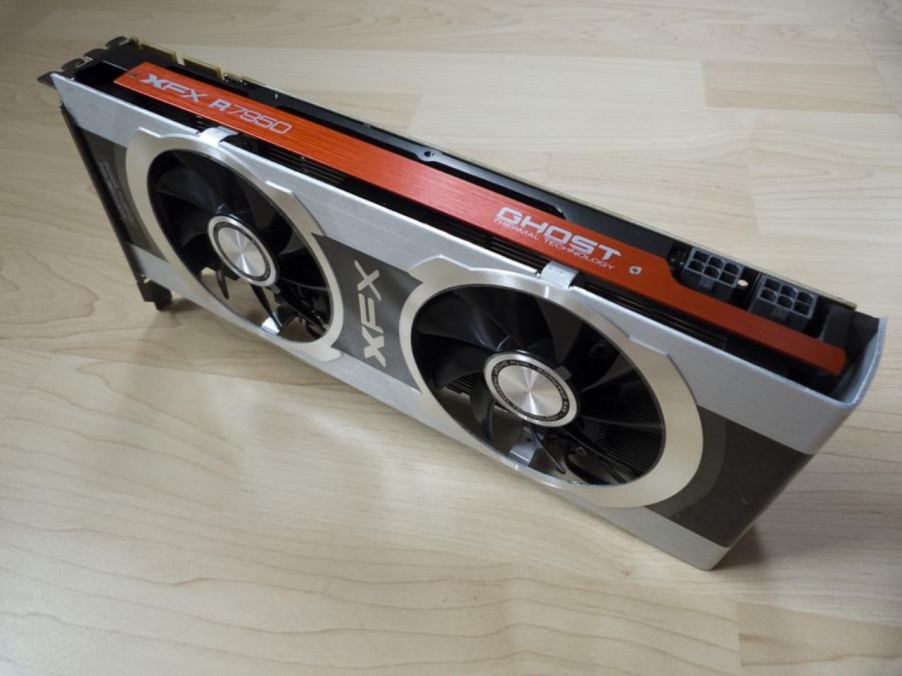[02/10/2012] Update vom 03.10. mit Fermi-Prototyp, 3dfx-Basteleien und High-End-Boliden (1)