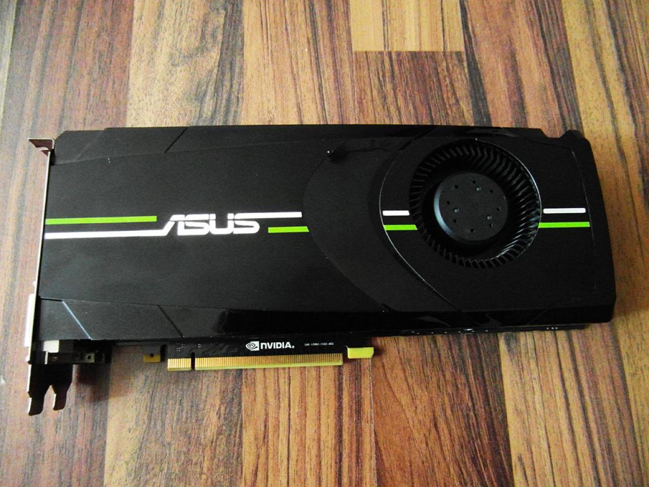 [02/10/2012] Update vom 03.10. mit Fermi-Prototyp, 3dfx-Basteleien und High-End-Boliden (29)