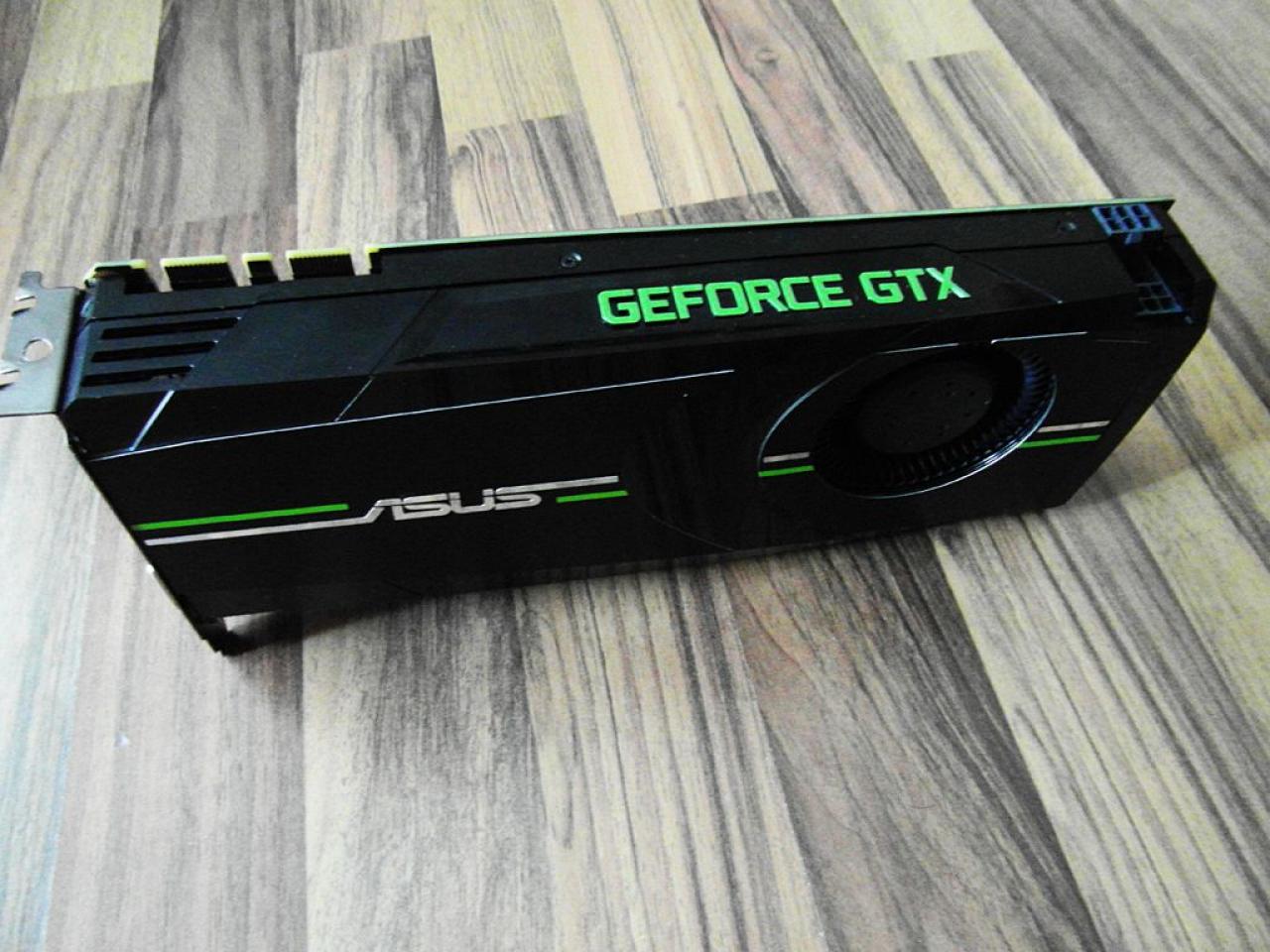 [02/10/2012] Update vom 03.10. mit Fermi-Prototyp, 3dfx-Basteleien und High-End-Boliden (30)