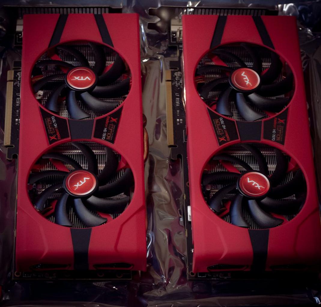 [02/10/2012] Update vom 03.10. mit Fermi-Prototyp, 3dfx-Basteleien und High-End-Boliden (35)