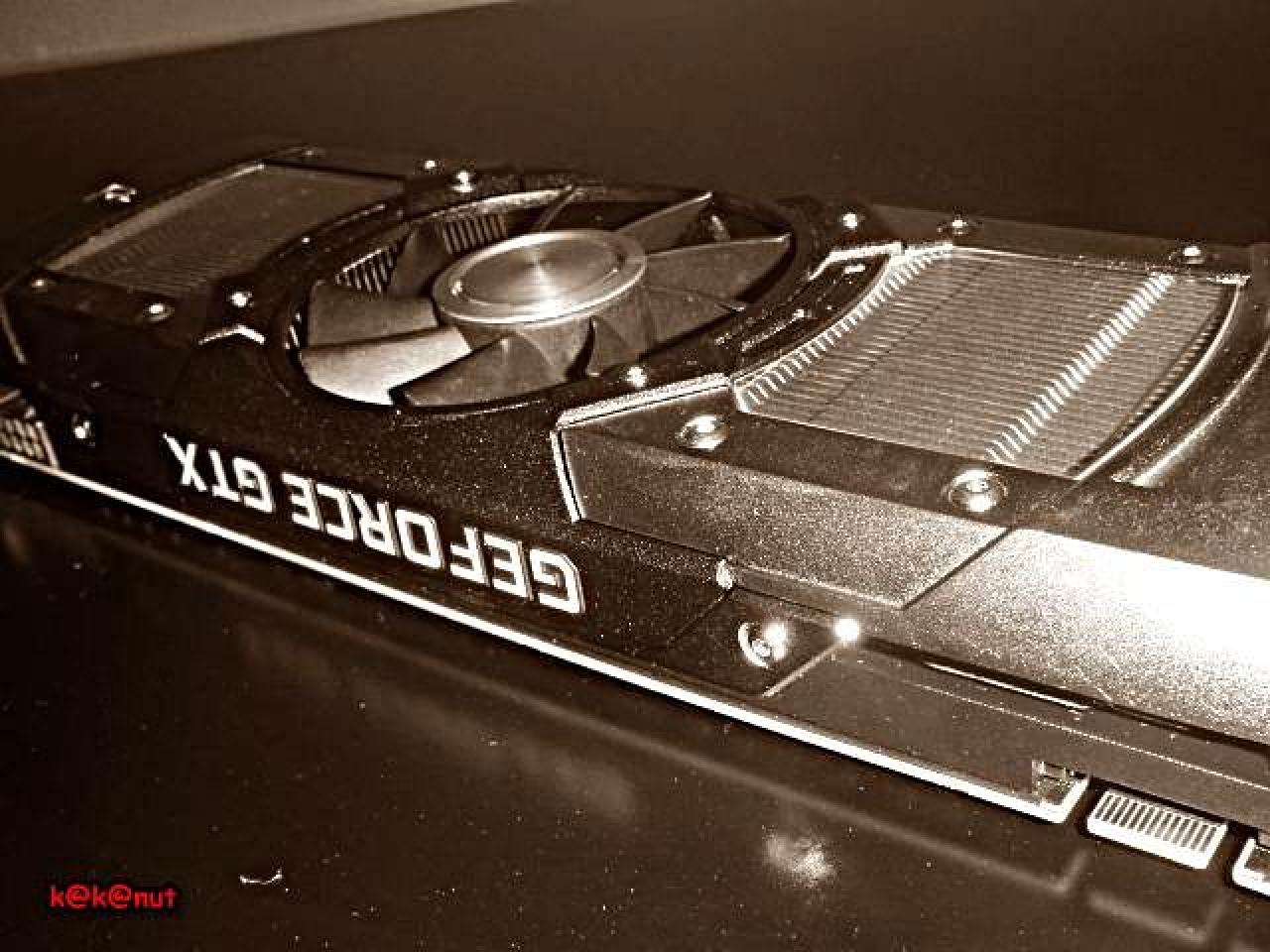 [02/10/2012] Update vom 03.10. mit Fermi-Prototyp, 3dfx-Basteleien und High-End-Boliden (42)