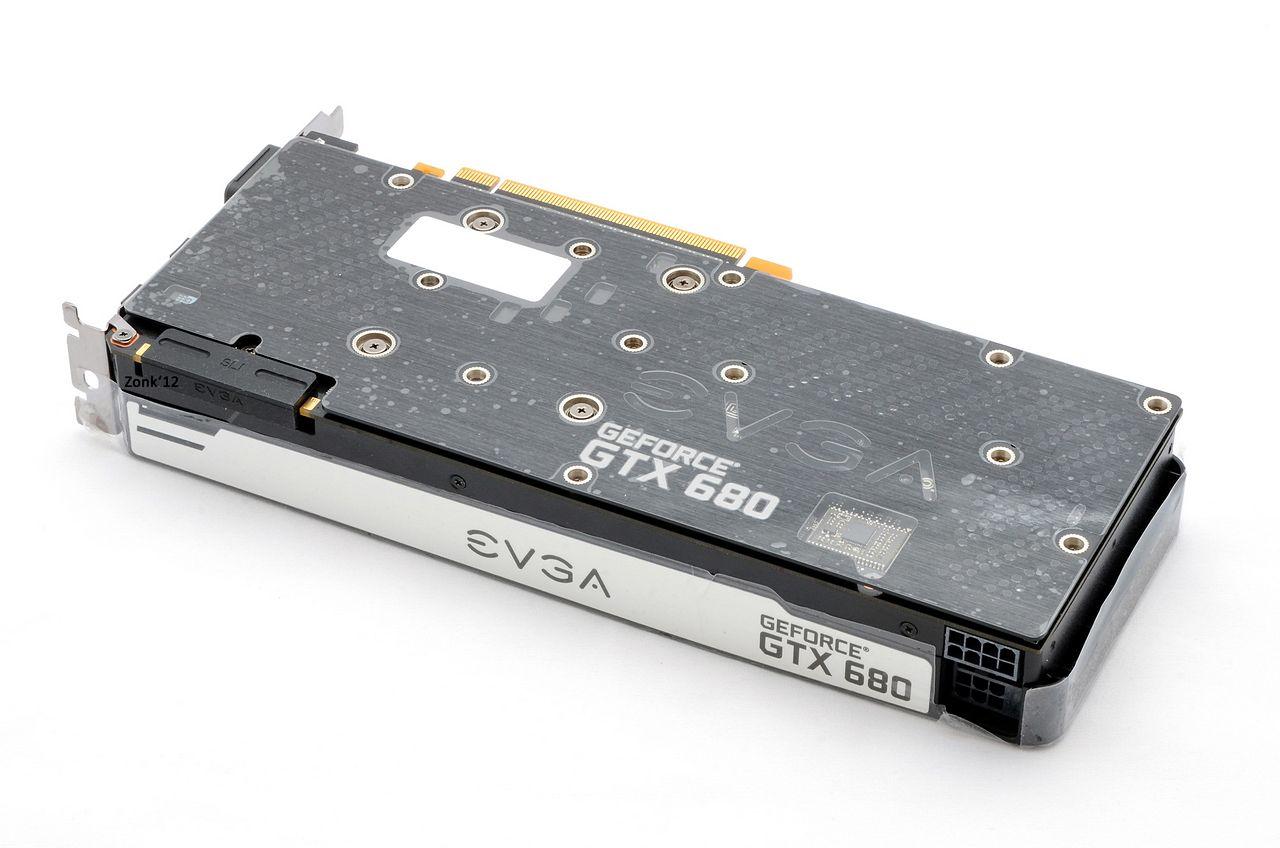 [02/10/2012] Update vom 03.10. mit Fermi-Prototyp, 3dfx-Basteleien und High-End-Boliden (12)