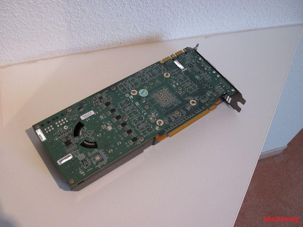 [02/10/2012] Update vom 03.10. mit Fermi-Prototyp, 3dfx-Basteleien und High-End-Boliden (71)