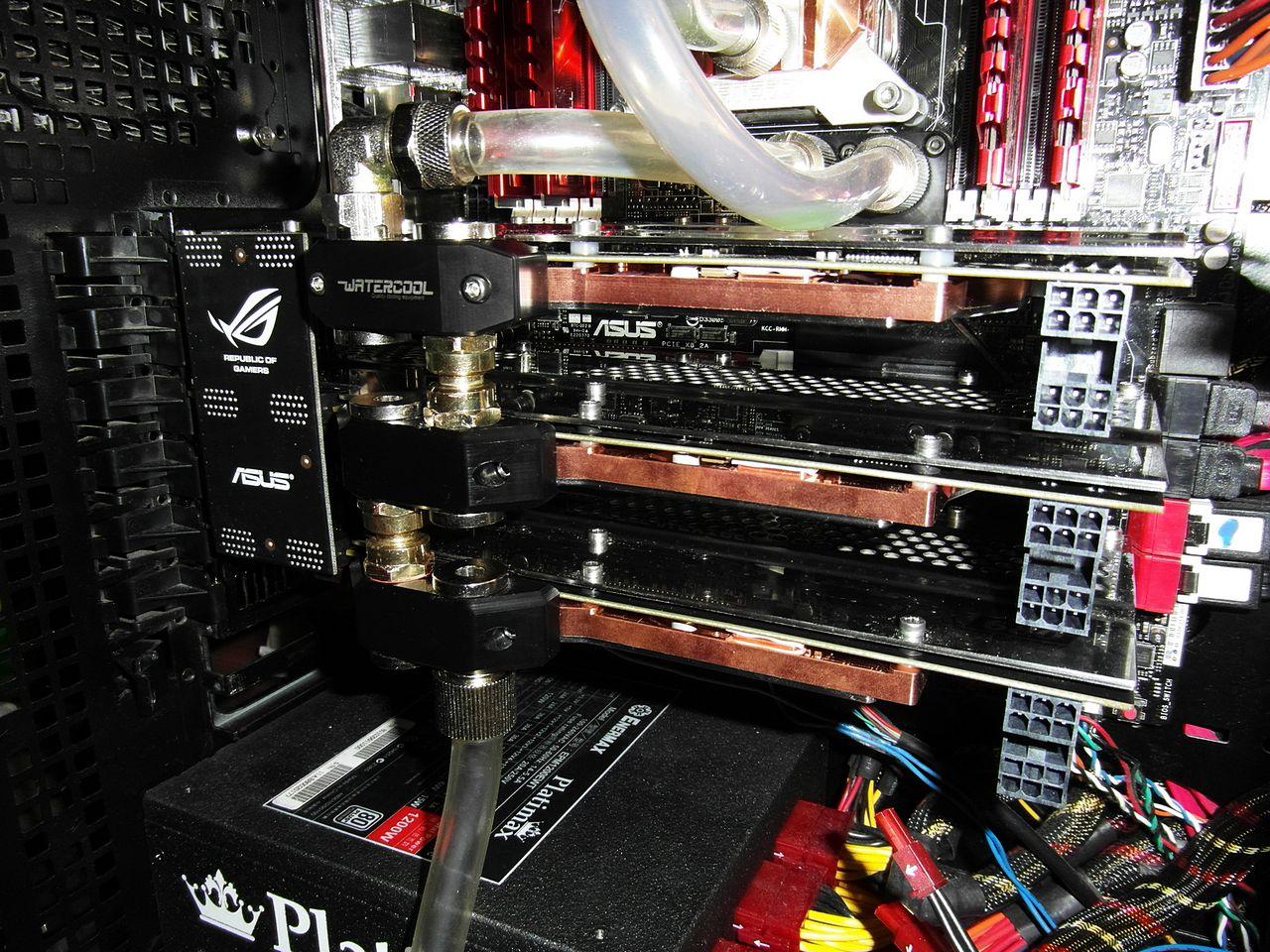 [02/10/2012] Update vom 03.10. mit Fermi-Prototyp, 3dfx-Basteleien und High-End-Boliden (85)