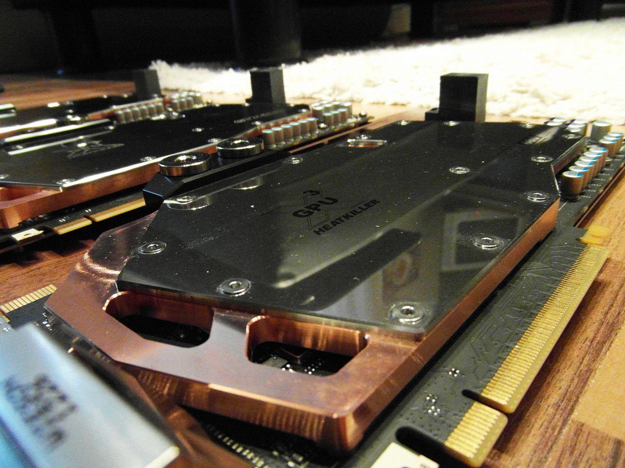 [02/10/2012] Update vom 03.10. mit Fermi-Prototyp, 3dfx-Basteleien und High-End-Boliden (88)