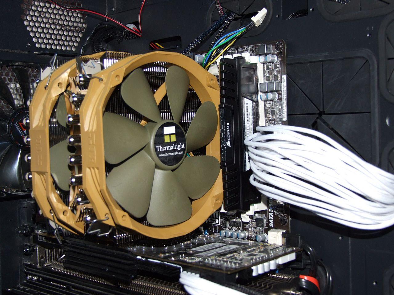 [12/10/2012] Update vom 14.10. mit neuen Luftkühlungen und cool in Szene gesetzter Hardware (16)