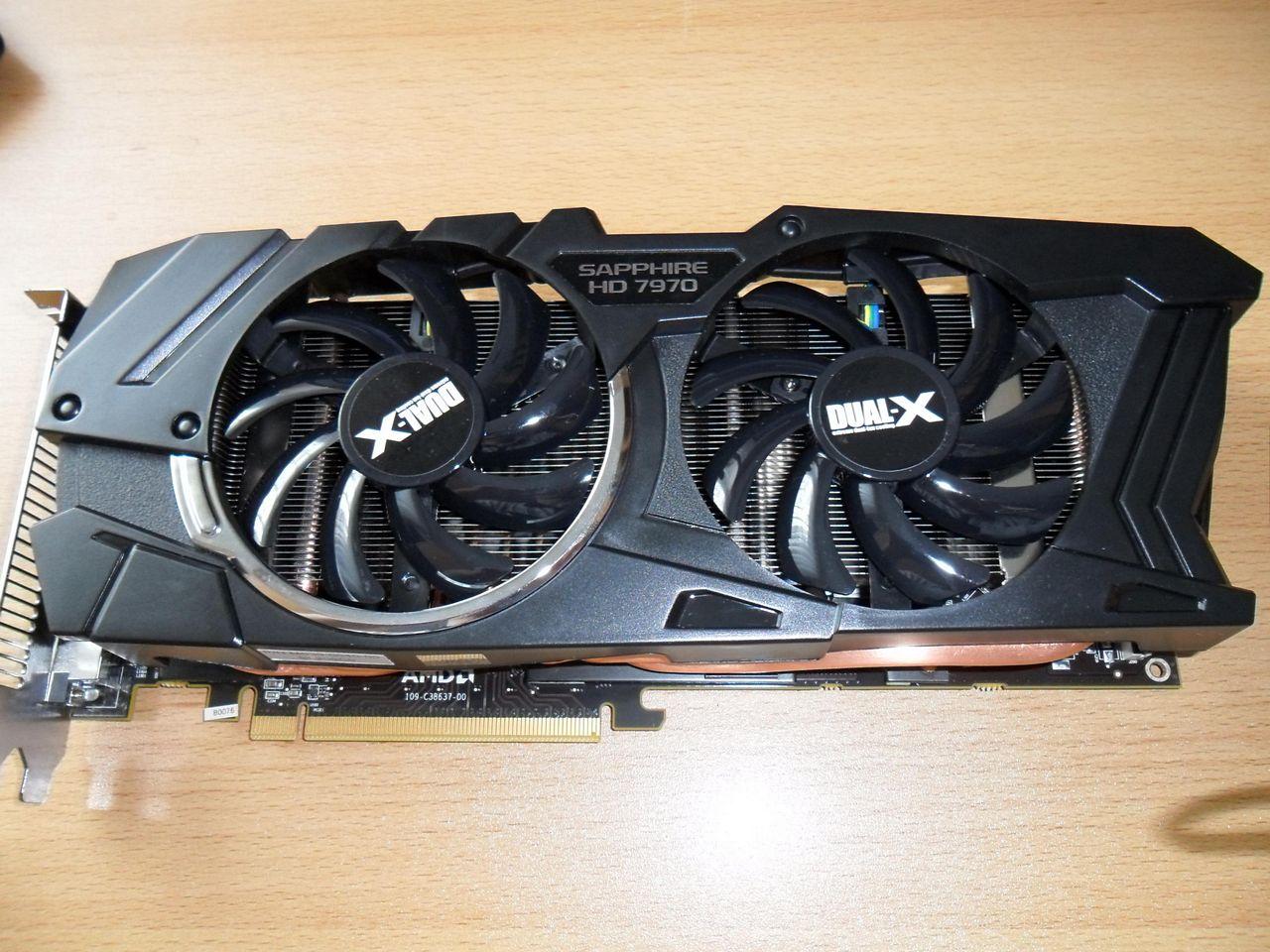 [12/10/2012] Update vom 14.10. mit neuen Luftkühlungen und cool in Szene gesetzter Hardware (21)