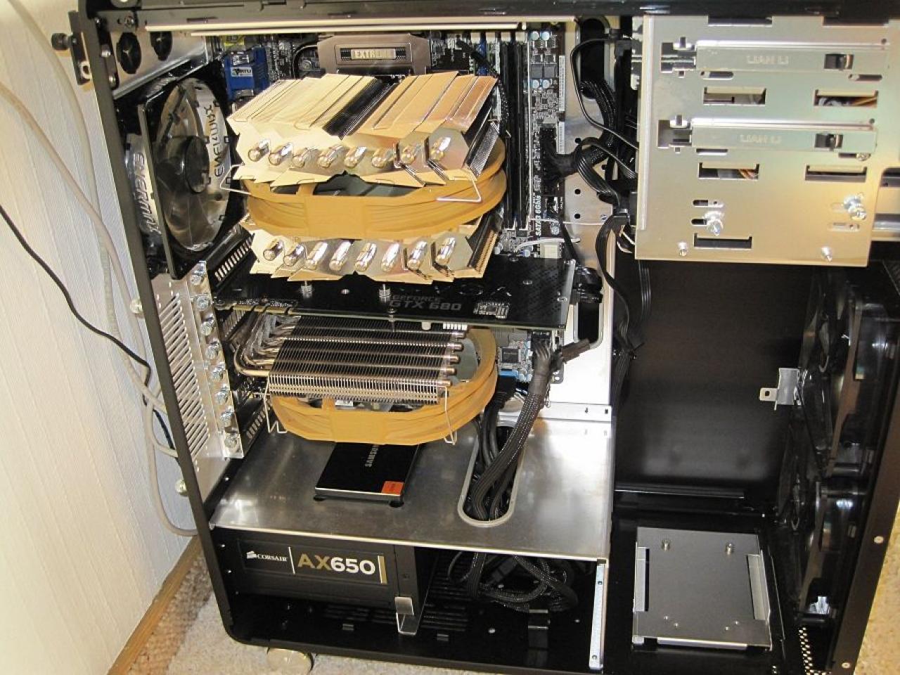 [12/10/2012] Update vom 14.10. mit neuen Luftkühlungen und cool in Szene gesetzter Hardware (27)