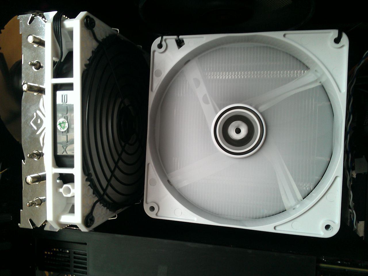 [12/10/2012] Update vom 14.10. mit neuen Luftkühlungen und cool in Szene gesetzter Hardware (37)