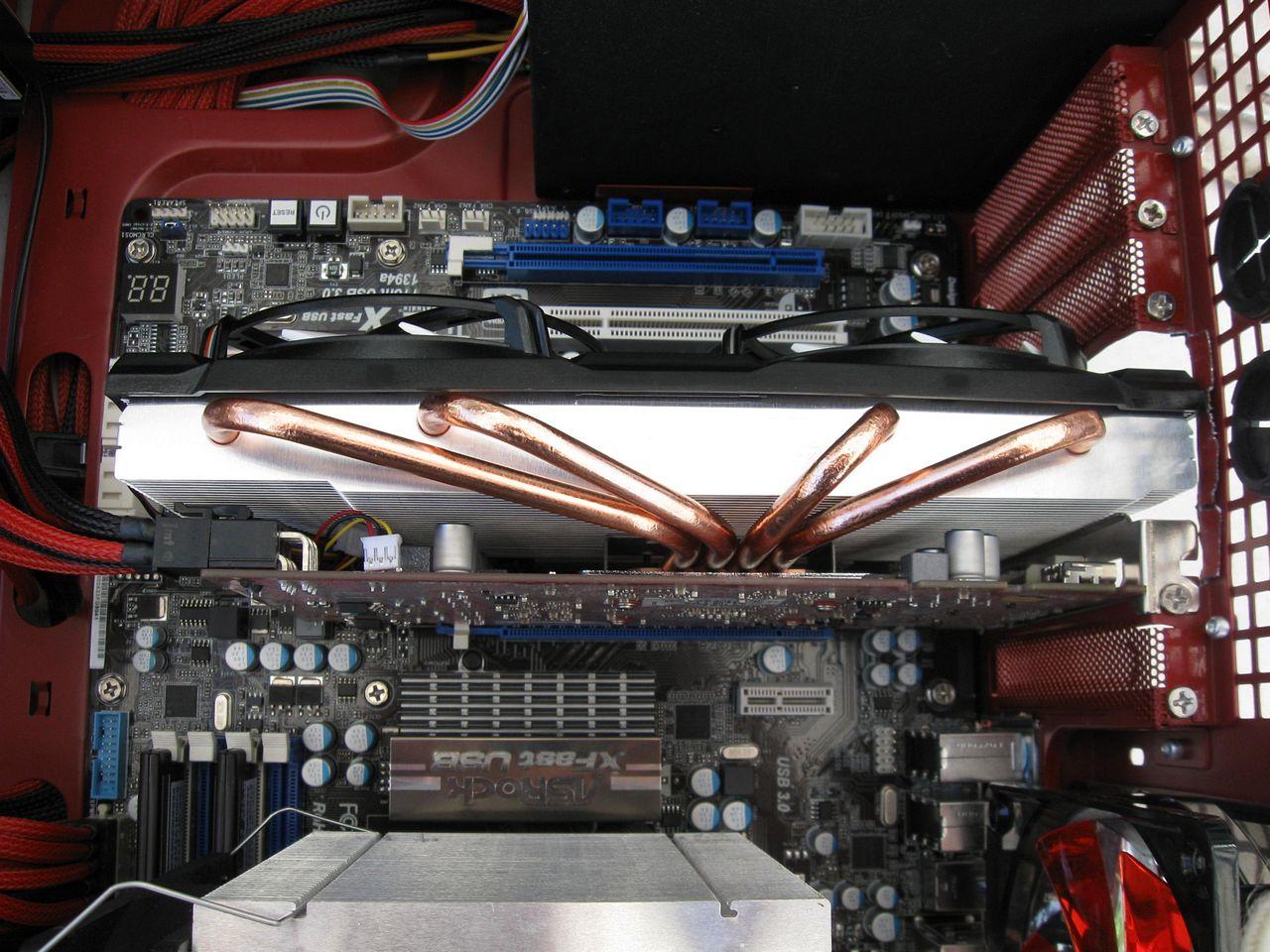 [12/10/2012] Update vom 14.10. mit neuen Luftkühlungen und cool in Szene gesetzter Hardware (15)