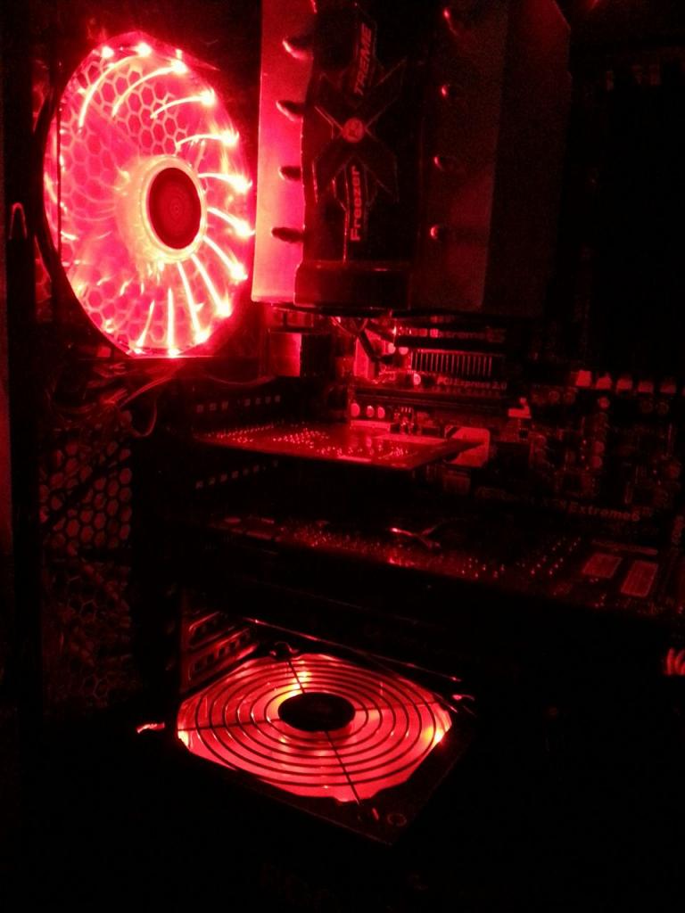 [26/10/2012] Update vom 27.10. mit neuer Hardware, die kaum zu übersehen ist. (10)