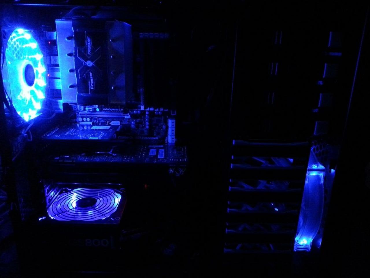 [26/10/2012] Update vom 27.10. mit neuer Hardware, die kaum zu übersehen ist. (13)