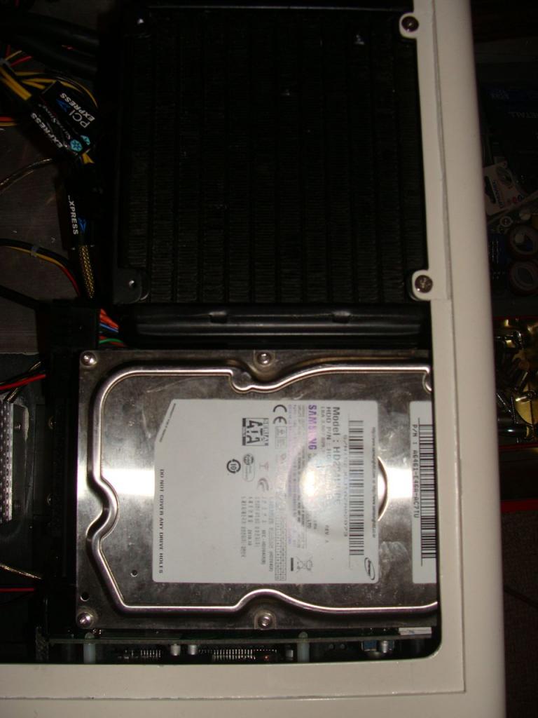 [18/10/2012] Update vom 18.10.: Jetzt ist der PC fertig (17)