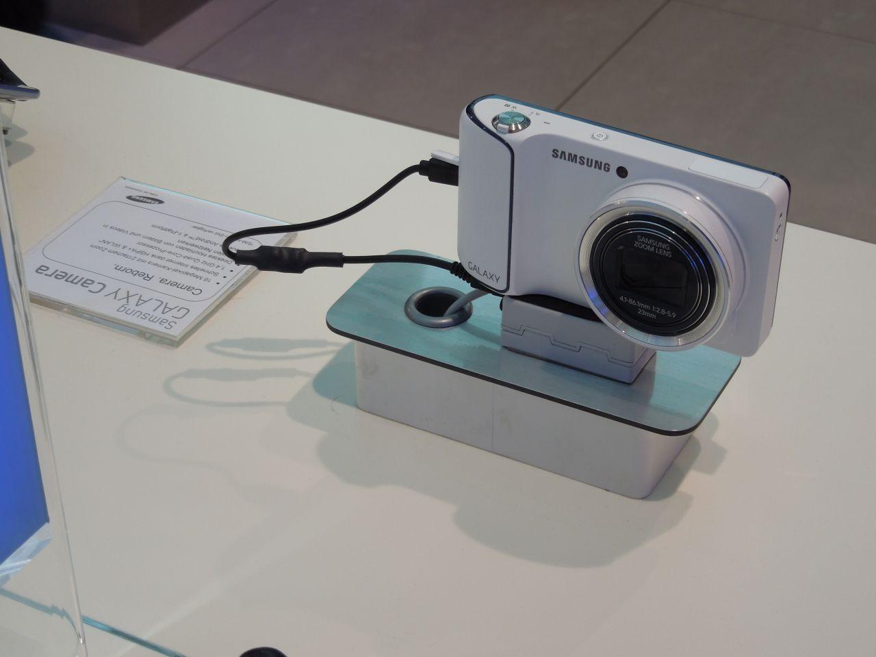 [11/10/2012] Galaxy S3 im Hands-On: Fischt Samsung im Teich des iPhone 5? (24)