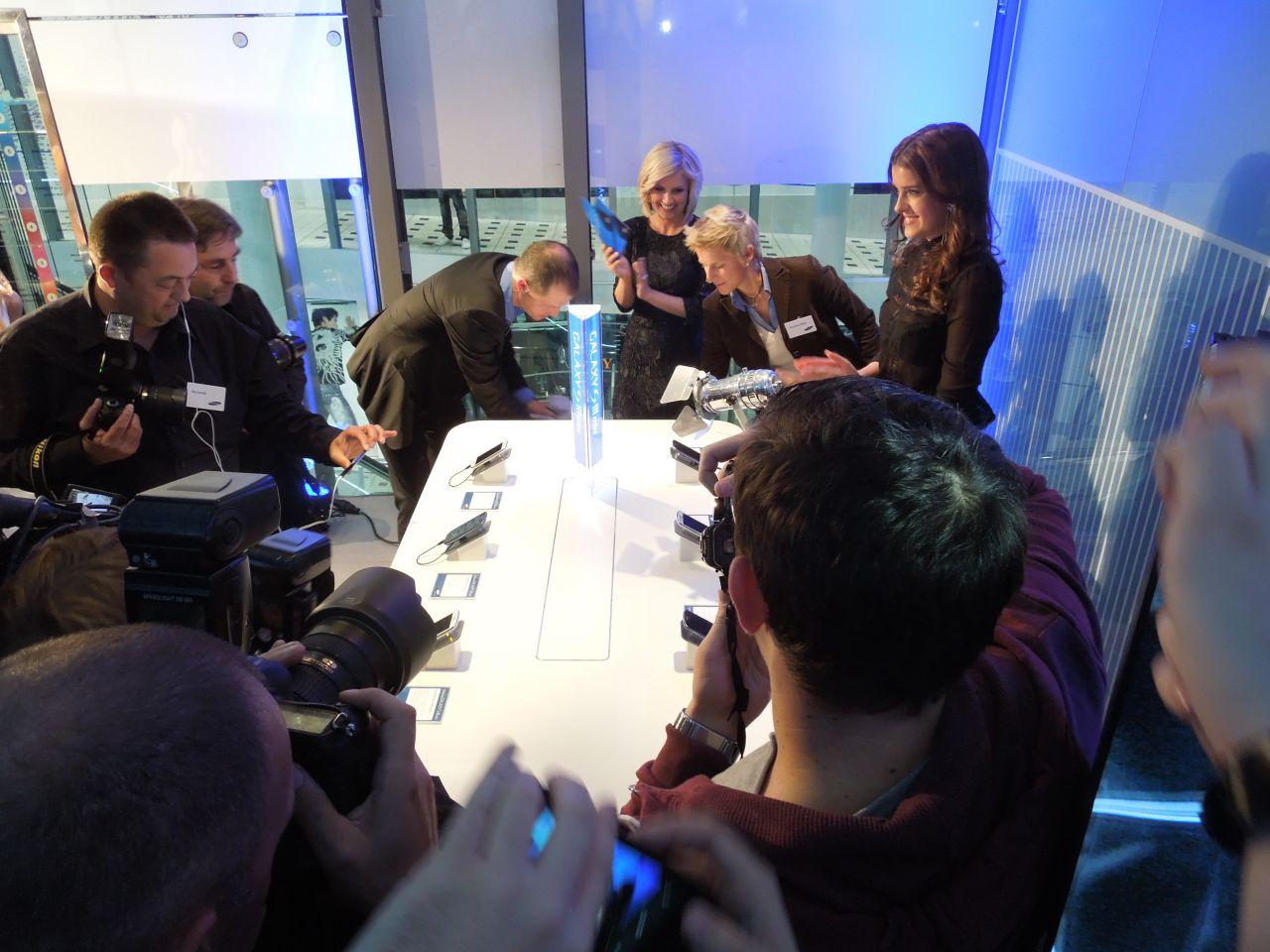 [11/10/2012] Galaxy S3 im Hands-On: Fischt Samsung im Teich des iPhone 5? (44)