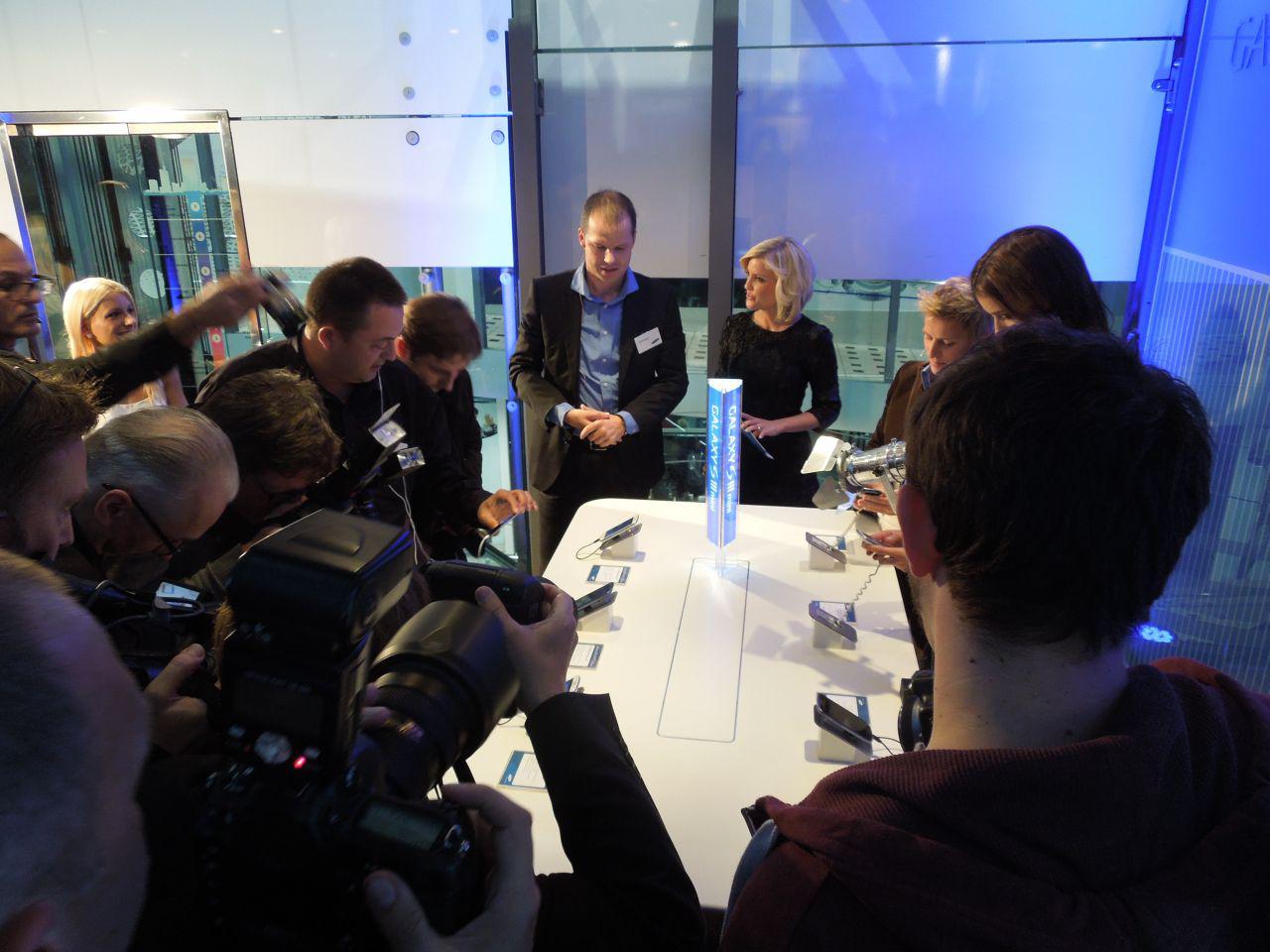 [11/10/2012] Galaxy S3 im Hands-On: Fischt Samsung im Teich des iPhone 5? (46)