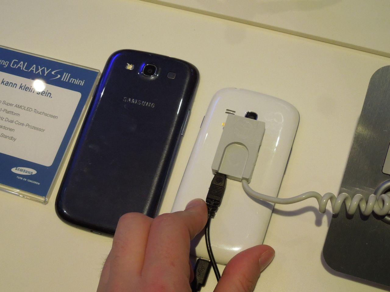 [11/10/2012] Galaxy S3 im Hands-On: Fischt Samsung im Teich des iPhone 5? (57)