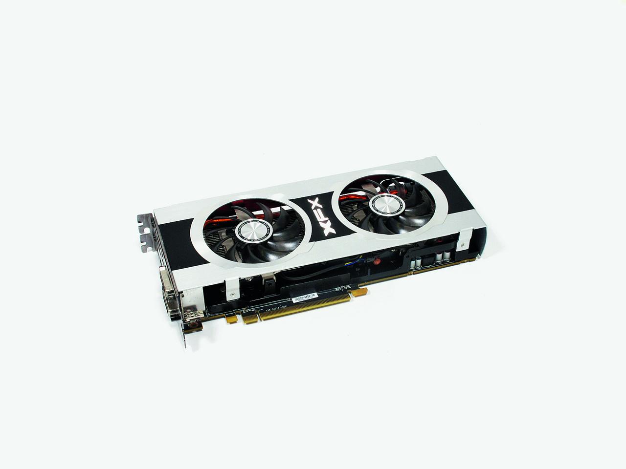 [31/10/2012] XFX Radeon R7850 Black Edition Double Dissipation --- 0,2 bis 0,5 Sone (190 Euro)
