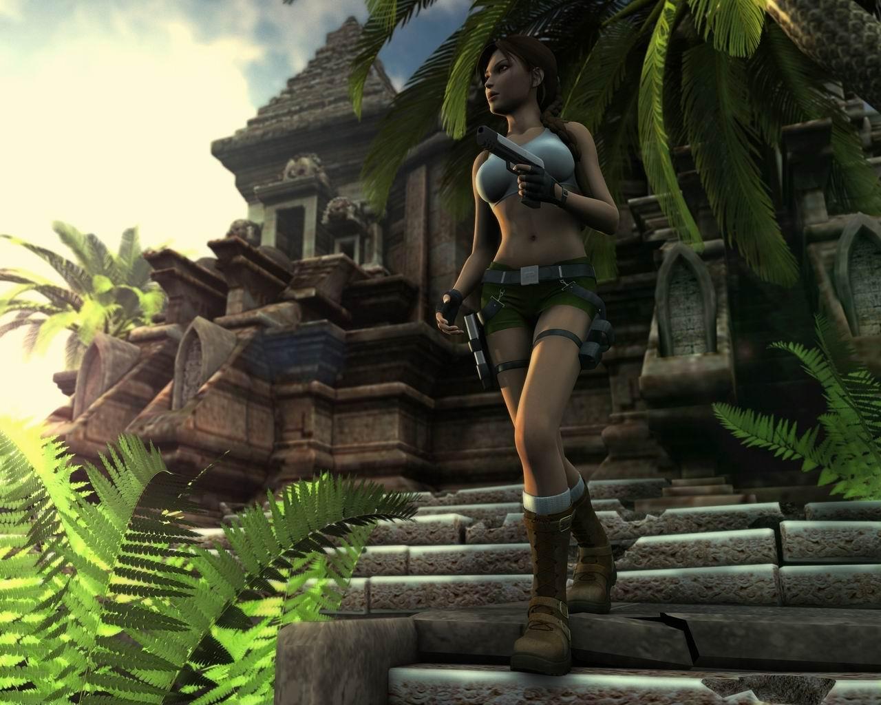 [09/10/2012] Ein Sexsymbol aus einem Computerspiel: Lara Croft als heiße Archäologin im knappen Outfit. (4)