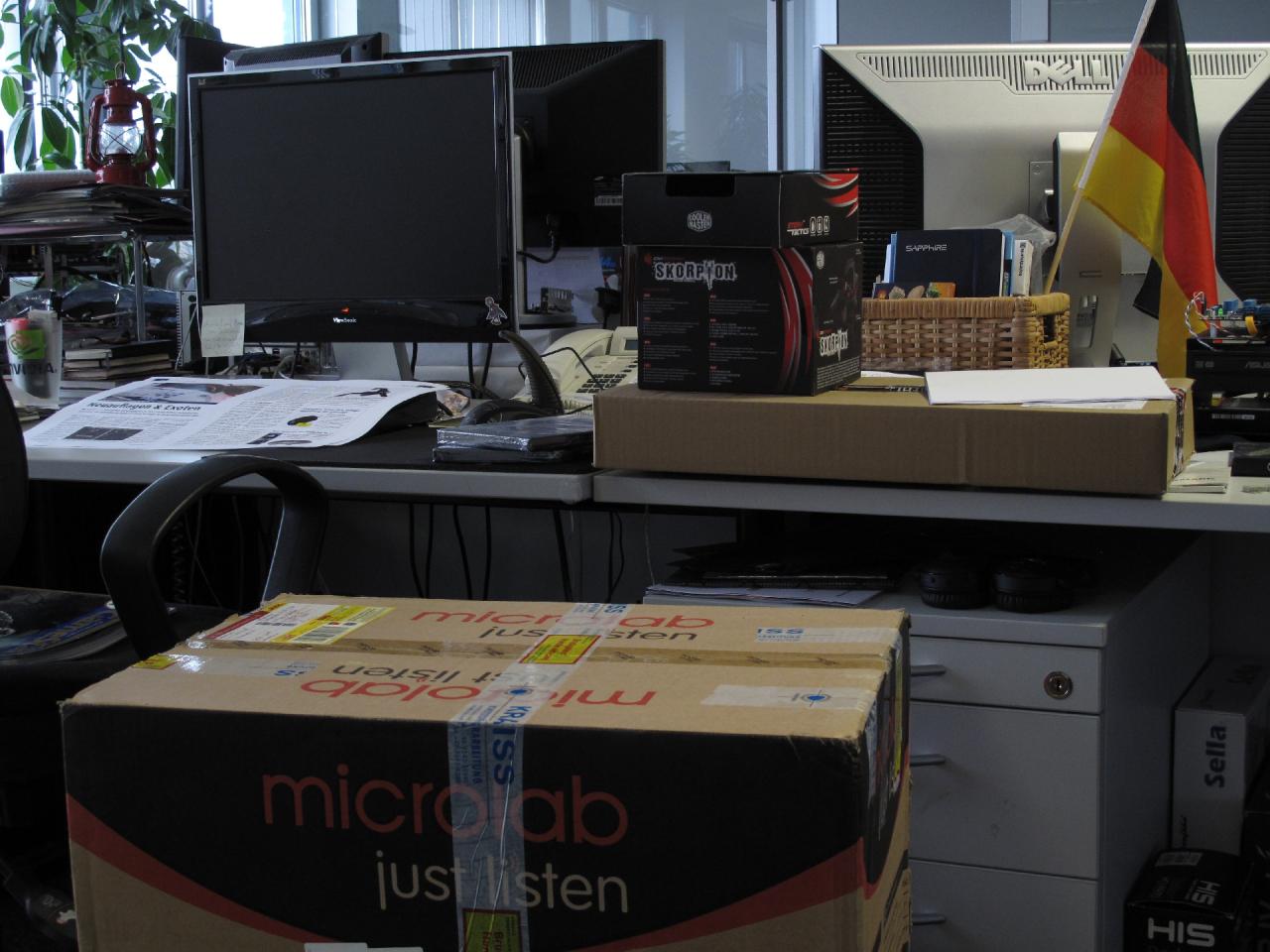 [12/10/2012] Unser lieber Spieleonkel ist derzeit im wohlverdienten Urlaub. Trotz dessen bleibt die Zeit aber nicht stehen - zum Glück. Tja, da hat Frank an seinem ersten Arbeitstag auf jeden Fall erst einmal ein bisschen Post abzuarbeiten.