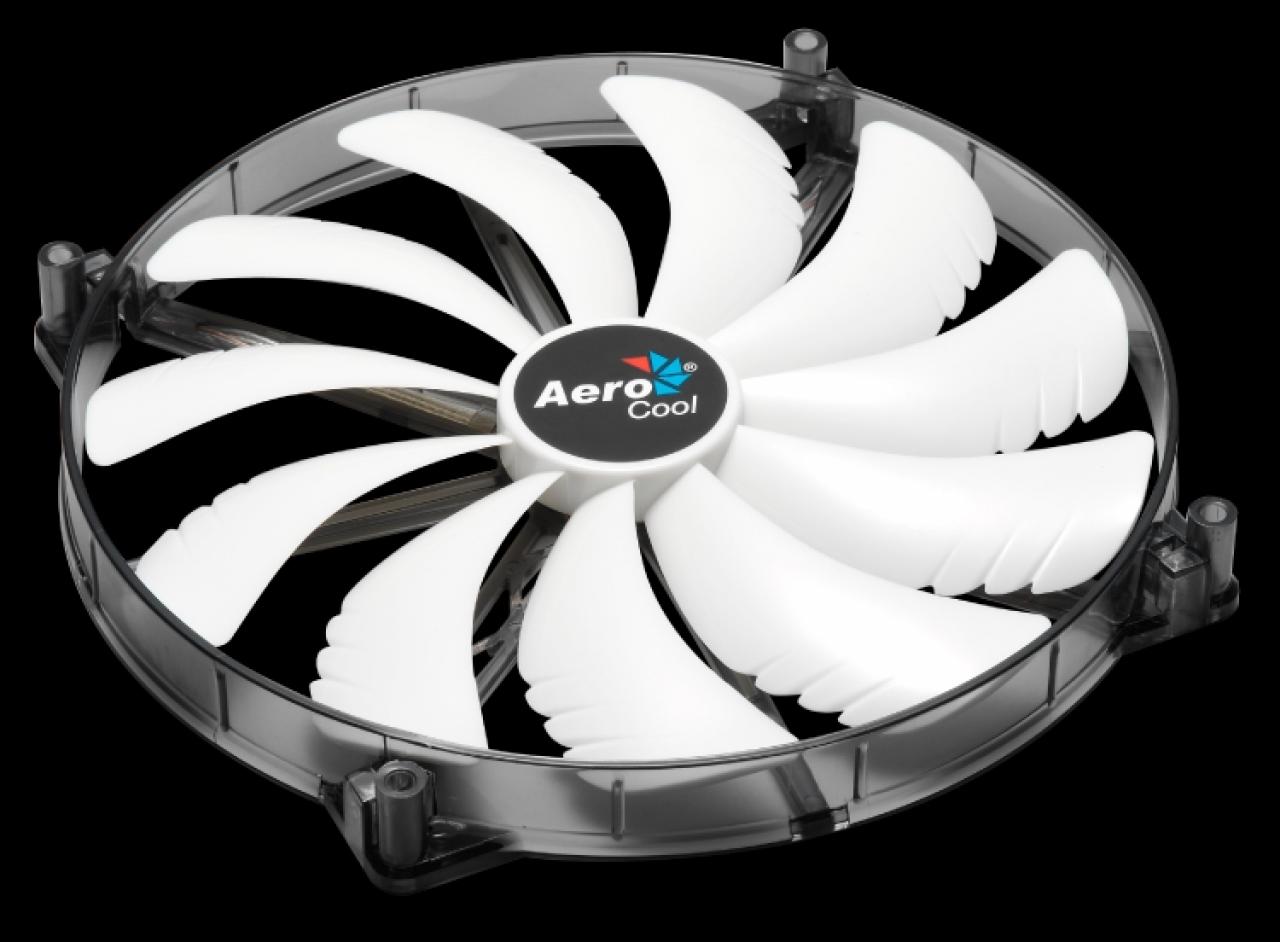 [01/10/2012] Aerocool kündigt neue Silent-Master-Lüfter mit 200-mm-Durchmesser an (1)