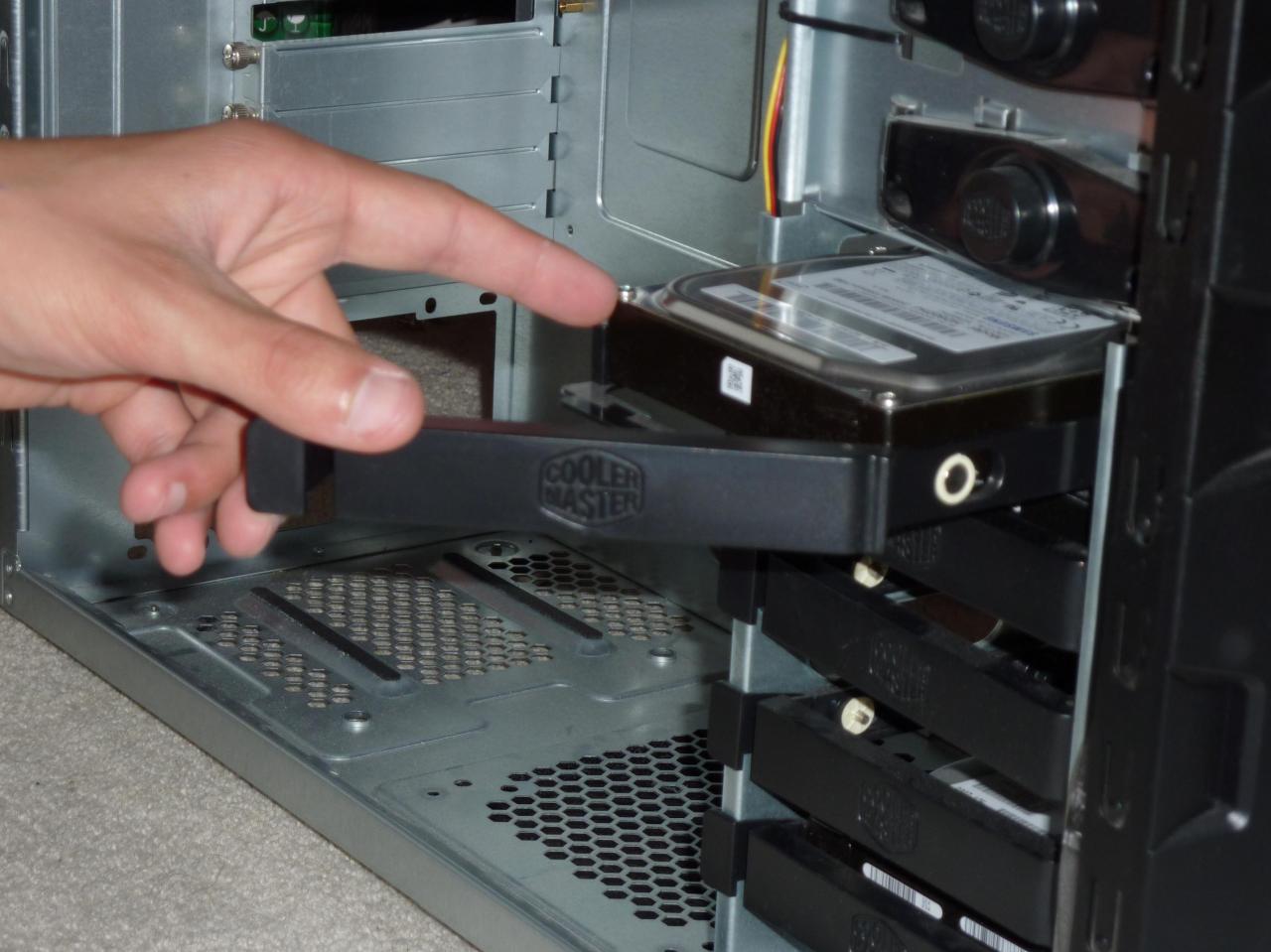 [01/10/2012] Tutorial zum Zusammenbau des PCs - Was ist zu beachten? (9)