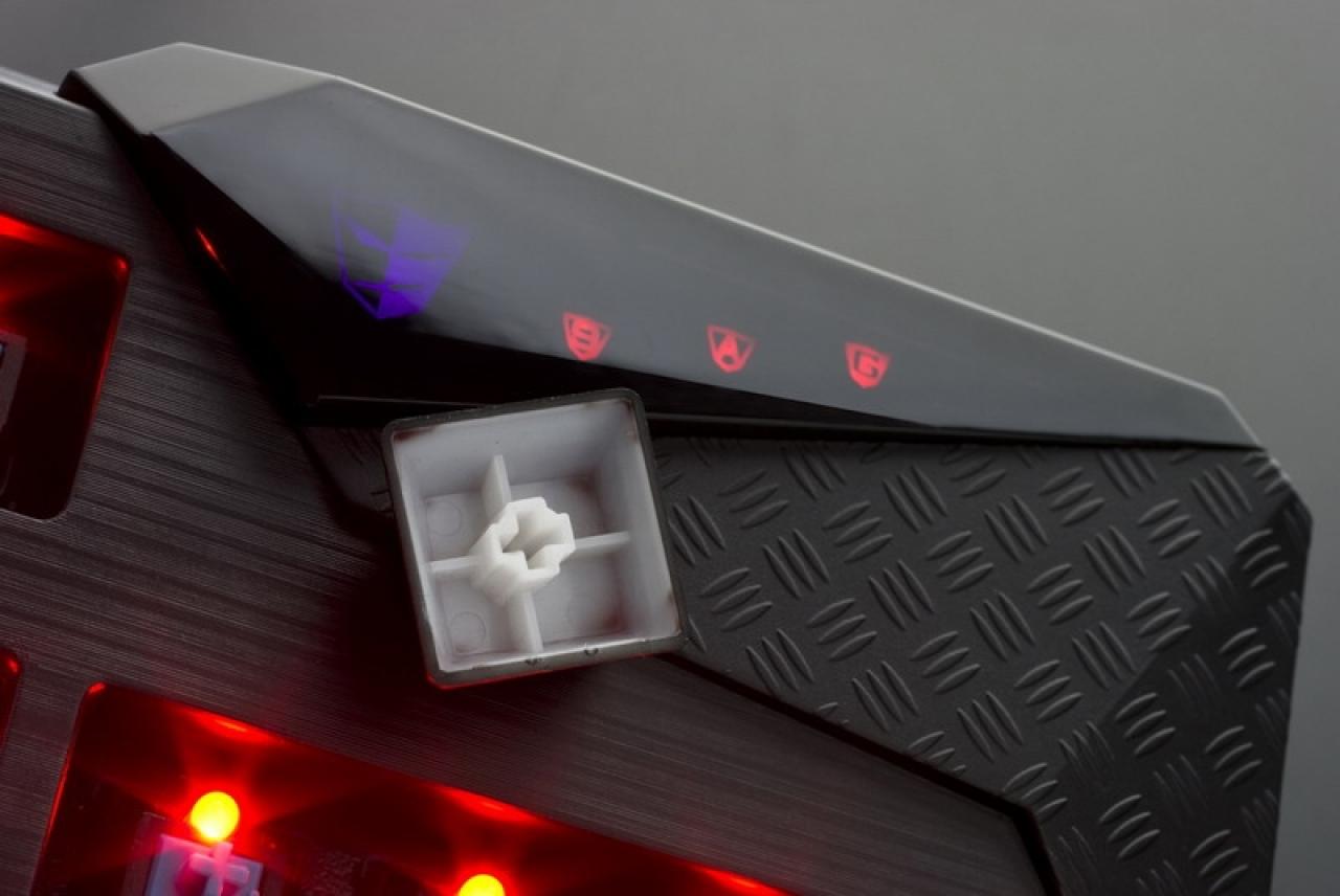 [20/11/2012] Tesoro präsentiert mit der Durandal Ultimate eine mechanische Tastatur für 130 Euro (7)