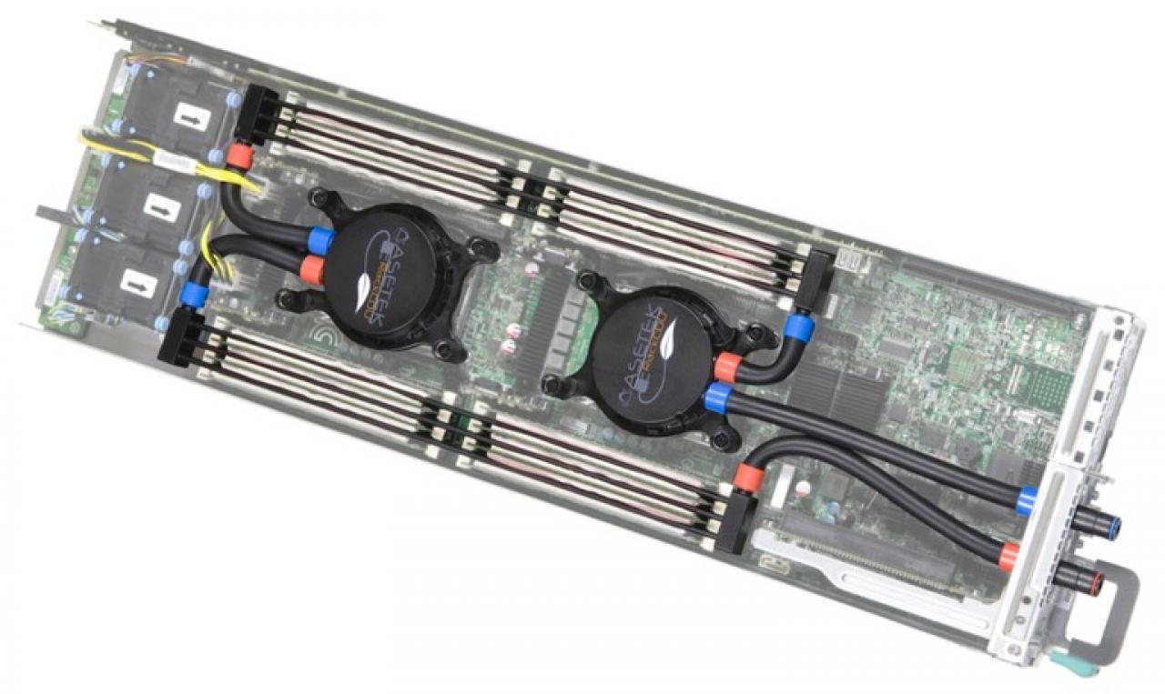 [09/11/2012] Asetek Rack-CDU: Warmwasser-Kühlung-Demonstration für Server-Systeme