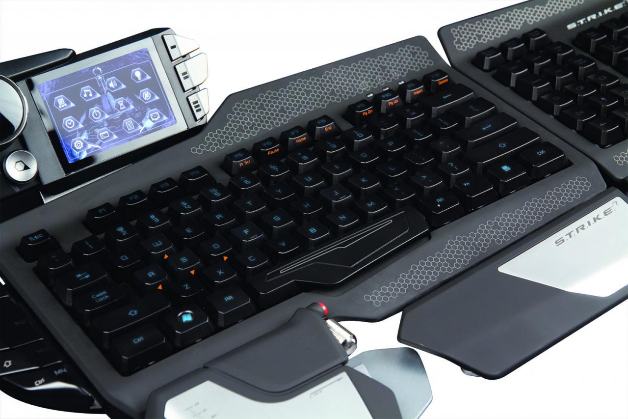 [22/11/2012] Mad Catz Strike 7 Keyboard im Test: Was kann die 280-Euro-Tastatur? (4)