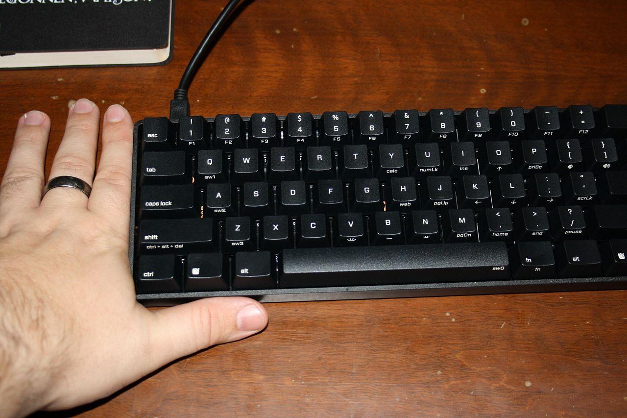 [09/11/2012] Update vom 10.11. mit Tastenfeld von 1977 und Kompakt-Tastatur aus Japan (18)