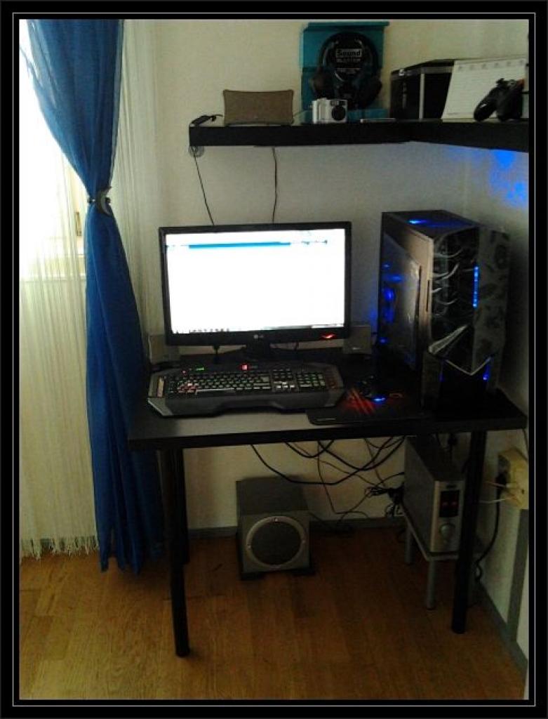 [09/11/2012] Update vom 12.11.: PC mit 6 Bildschirmen, Mainboards als Wandschmuck und mehr (17)
