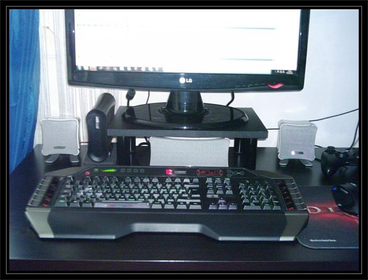 [09/11/2012] Update vom 12.11.: PC mit 6 Bildschirmen, Mainboards als Wandschmuck und mehr (19)