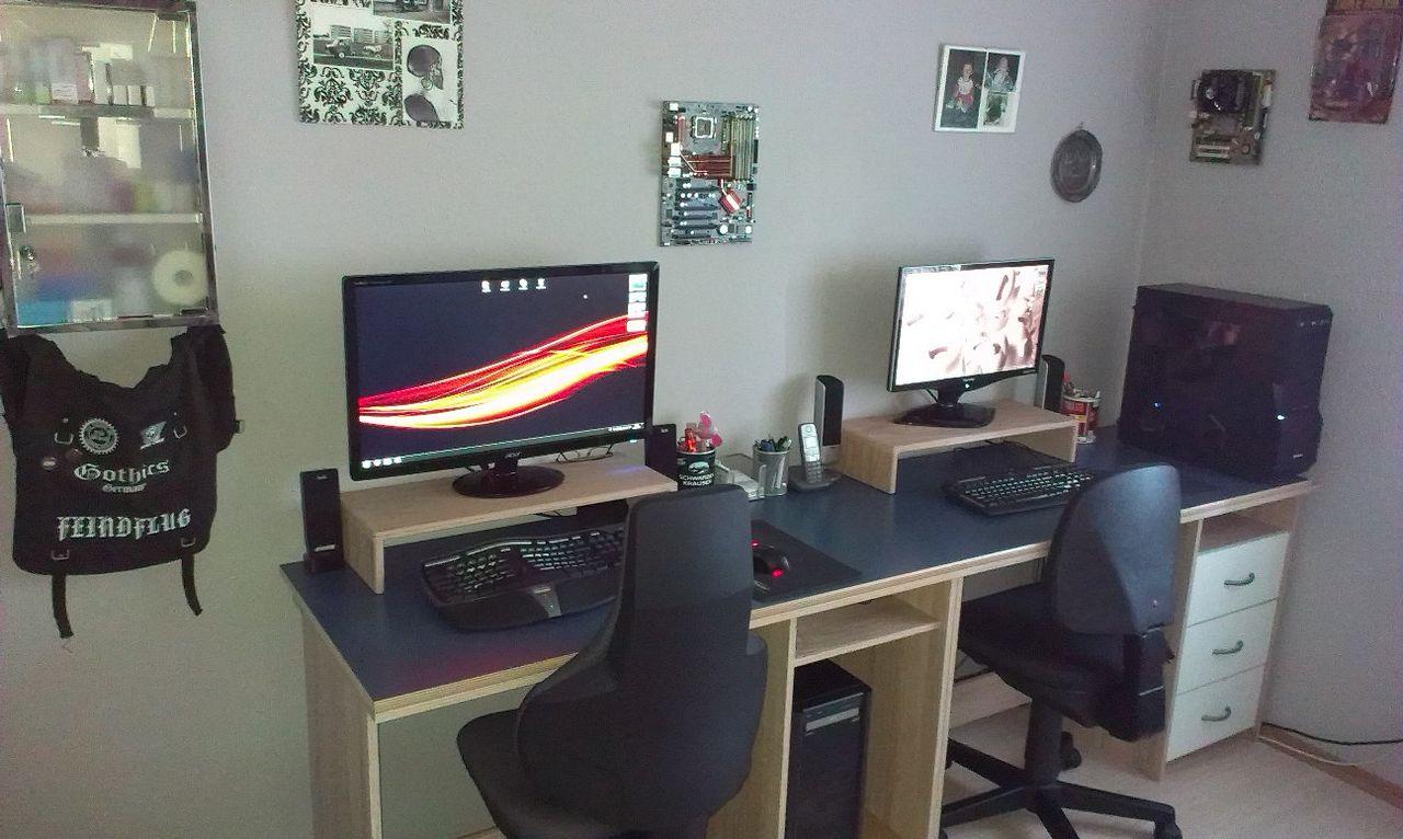 [09/11/2012] Update vom 12.11.: PC mit 6 Bildschirmen, Mainboards als Wandschmuck und mehr (26)