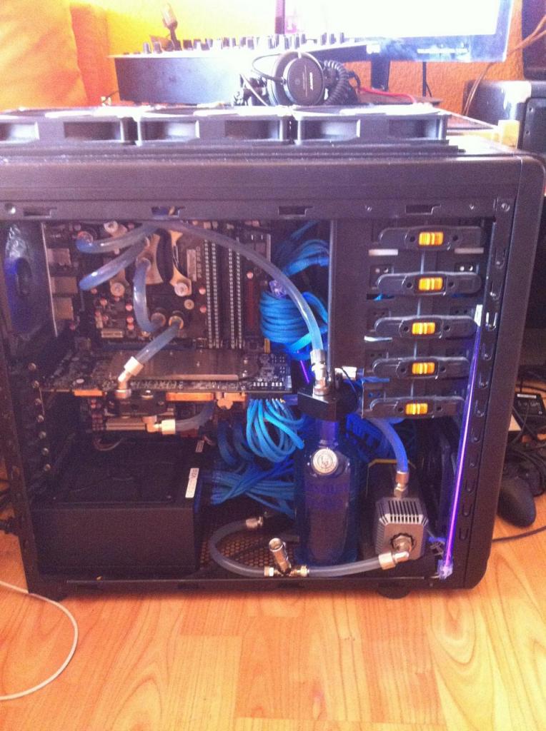 [02/11/2012] Update vom 04.11.: Ausnahme-Casemods und Luxus-Systeme dicht gedrängt (24)