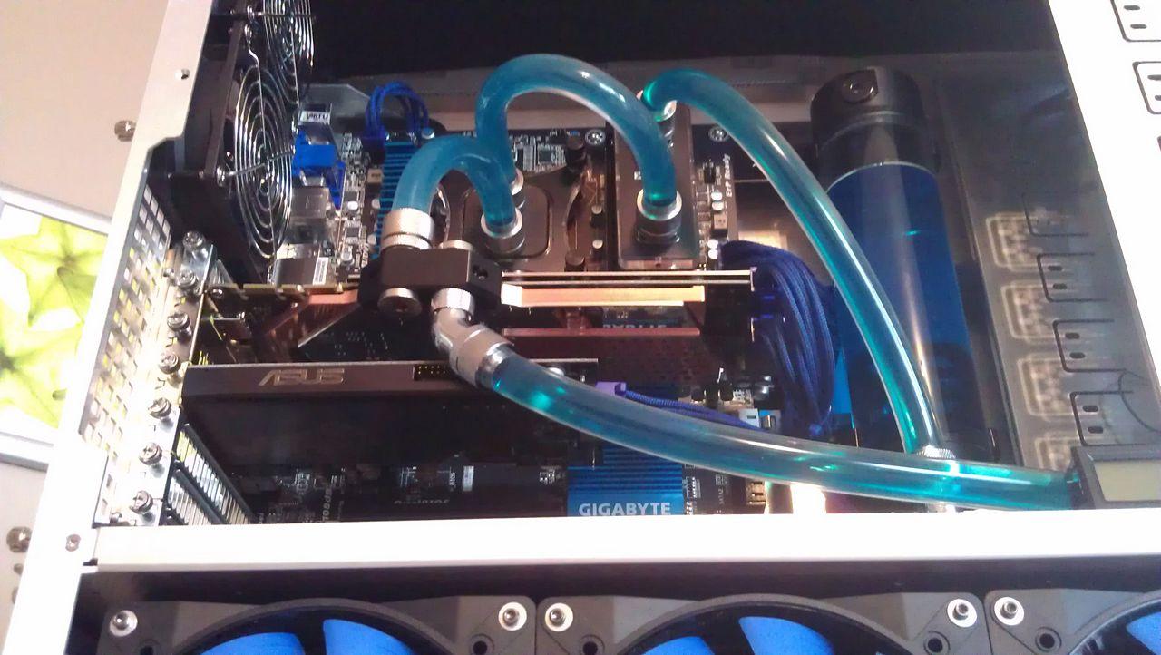 [02/11/2012] Update vom 04.11.: Ausnahme-Casemods und Luxus-Systeme dicht gedrängt (62)