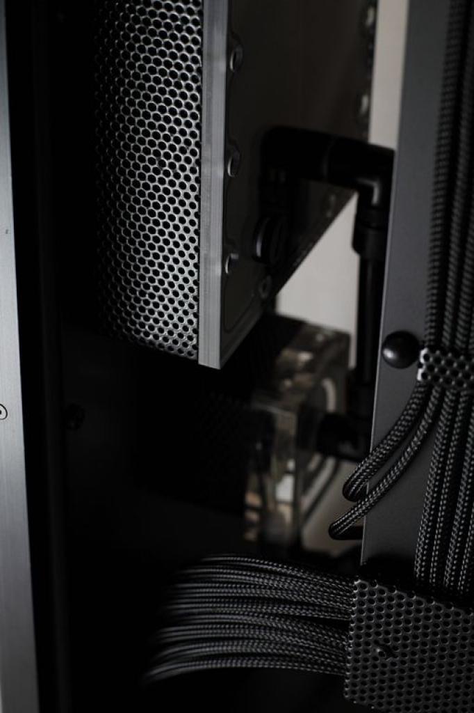 [02/11/2012] Update vom 04.11.: Ausnahme-Casemods und Luxus-Systeme dicht gedrängt (18)