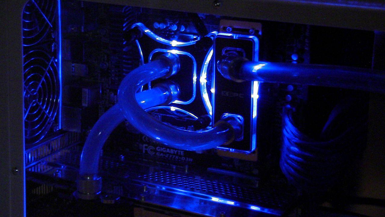 [02/11/2012] Update vom 04.11.: Ausnahme-Casemods und Luxus-Systeme dicht gedrängt (79)