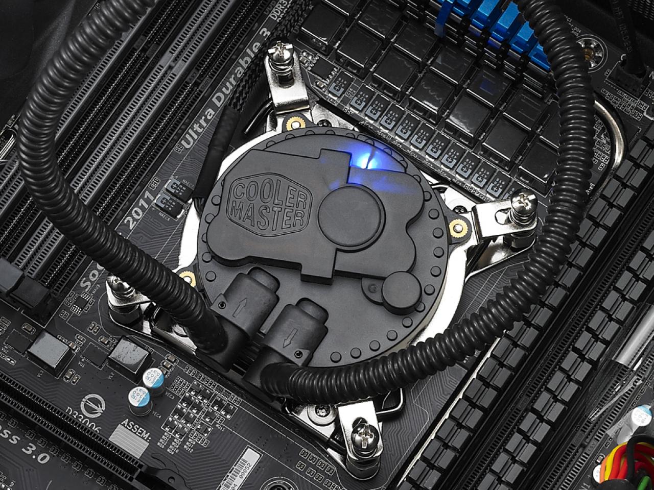 [30/11/2012] Cooler Master präsentiert mit Seidon 120M neue All-In-One-Wasserkühlung (5)