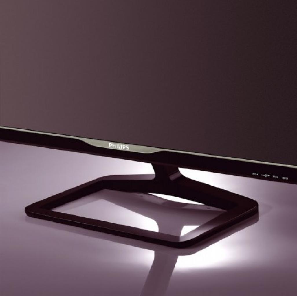 [30/11/2012] Philips präsentiert 27-Zoll-Monitor mit Hintergrundbeleuchtung und 3D (8)