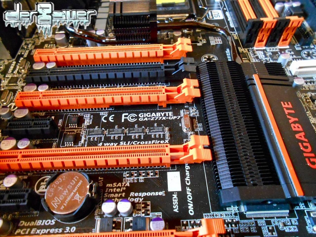 [14/12/2012] Update vom 15.12. mit Mainboards in Gold-Optik, mit Patronenkühler und zwei CPU-Sockeln (4)