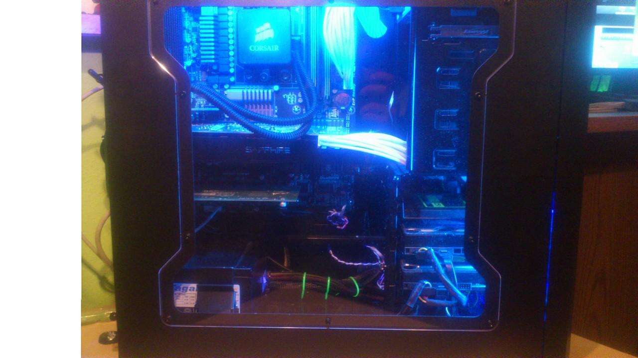 [30/12/2012] Update vom 30.12. mit neuer PC-Beleuchtung (6)