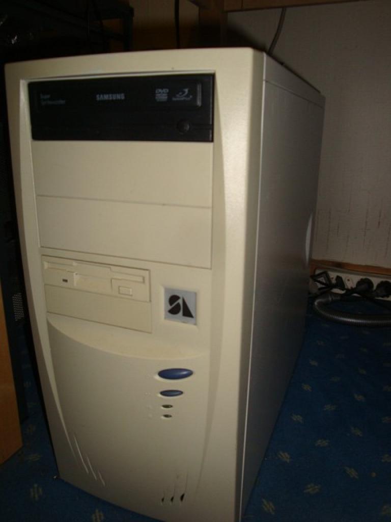 [22/12/2012] Windows-98-PC fürs ultimative Retro-Gefühl: PCGHX-User erweckt Kult-Spiele zu neuem Leben (45)