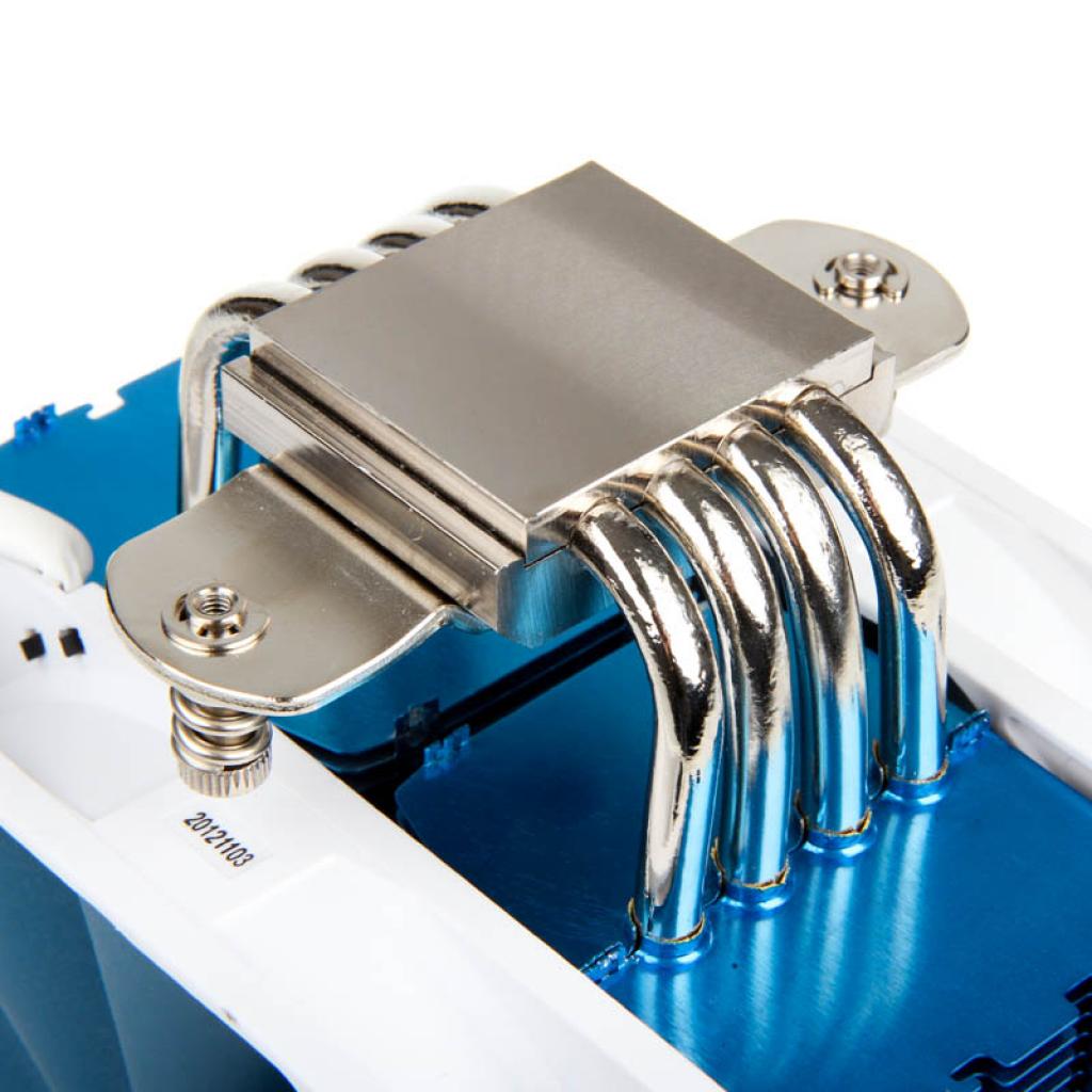[20/12/2012] PHANTEKS PH TC12DX CPU Kuehler blau 4 