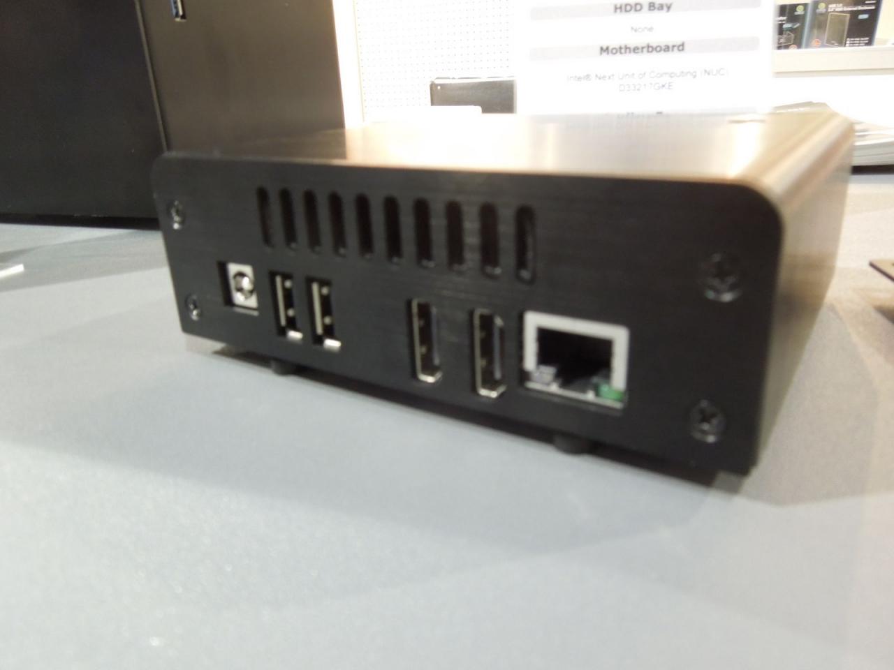 [11/01/2013] Lian Li PC-N1 (2)